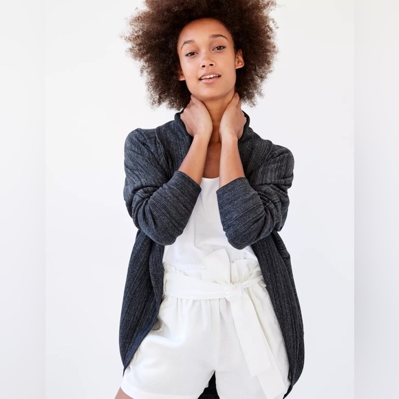 Wilfred from Aritzia, Classic Diderot Sweater, light grey, size Small, EUC - Picture 3 of 15